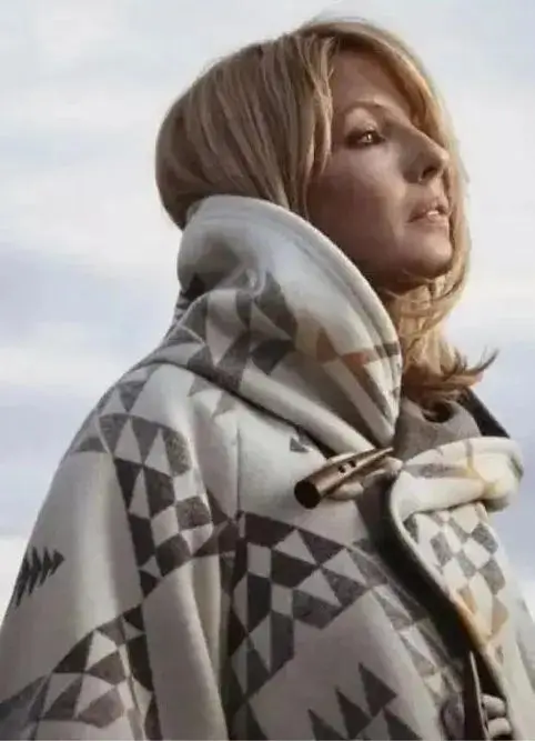 Kelly-Reilly-Yellowstone-Beth-Dutton-White-Poncho-Coat-Yellowstone-Tv-Jackets-Display