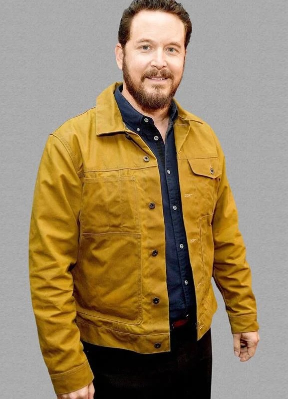 Rip-Wheeler-Event-Cotton-yellowstone-tv-jacket-display